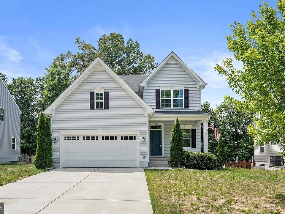 1st image of 124 Brooke Village Dr