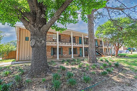 3rd image of 1235 Cavender Dr #123