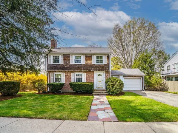 12 Fessenden St, Newton, MA 02460