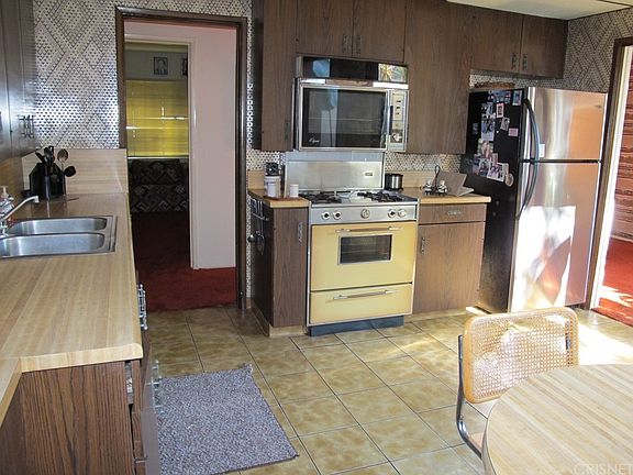 5th image of 7900 Matilija Ave
