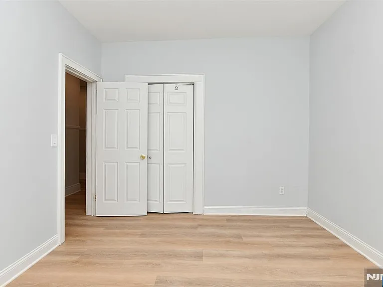 420 Carmita Ave #1 — Photo 13