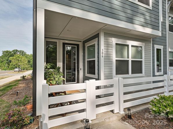 306 Cloudcroft Aly, Charlotte, NC 28217