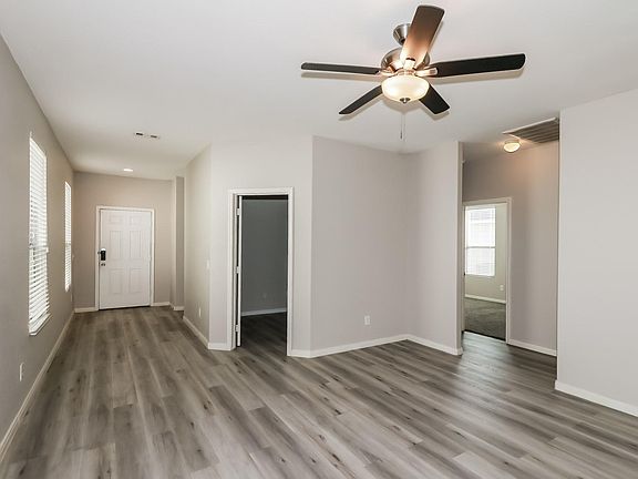 3rd image of 6615 Dayridge Ln