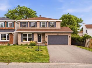 73 Banner Rd, Ottawa, ON K2H 9K8