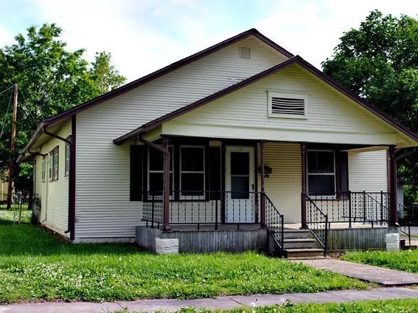 609 W Maple St, Independence, KS 67301