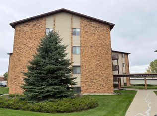924 28th Ave SW UNIT 401A, Minot, ND 58701