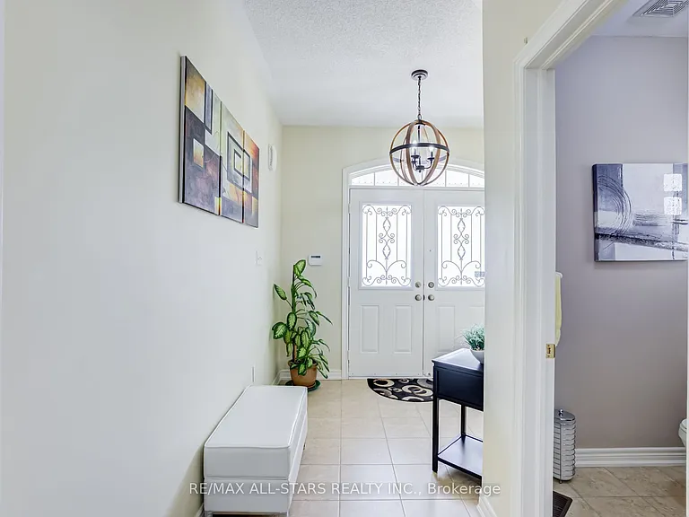 102 Creekland Ave — Photo 6