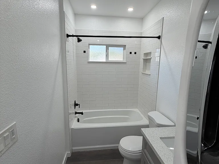 3713 Mariella St — Photo 12