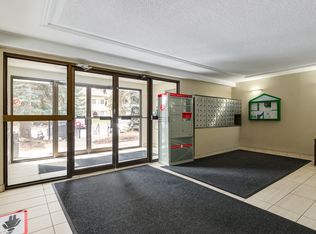 1825 Woodview Dr SW #1103, Calgary, AB T2W5G2