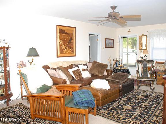 3rd image of 22373 Saint Clements Ave