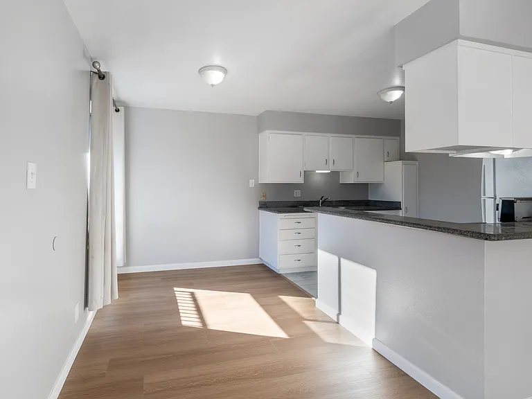 3077 Los Prados St #209 — Photo 7