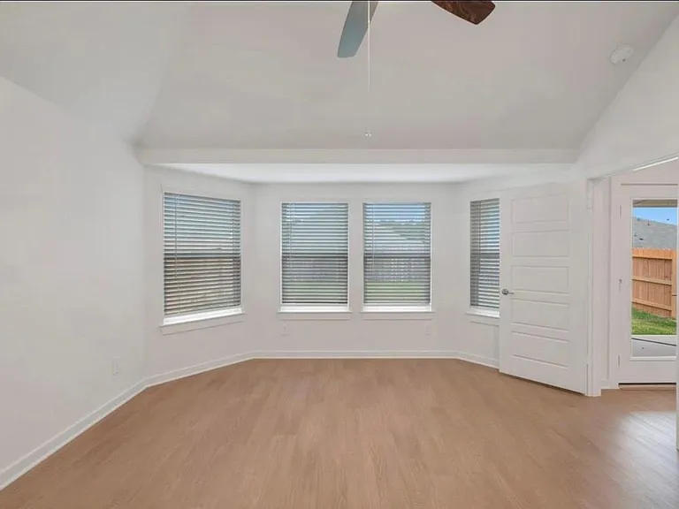 10231 Burton Path — Photo 9