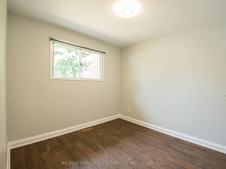 8 Weber Dr — Photo 18