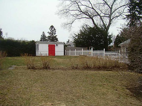 2nd image of 14 Manning St