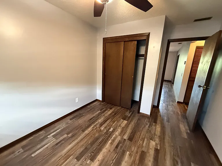 789 E Grove St #2 — Photo 4