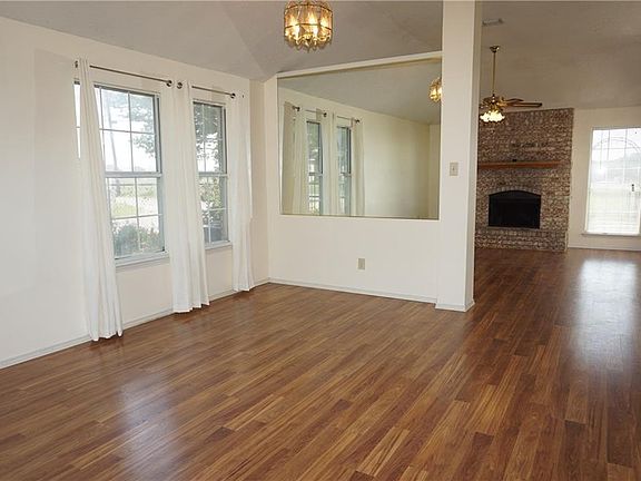 5th image of 6700 Olivewood Dr