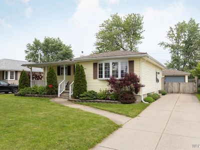 57 Royal Palm Dr, Cheektowaga, NY, 14225