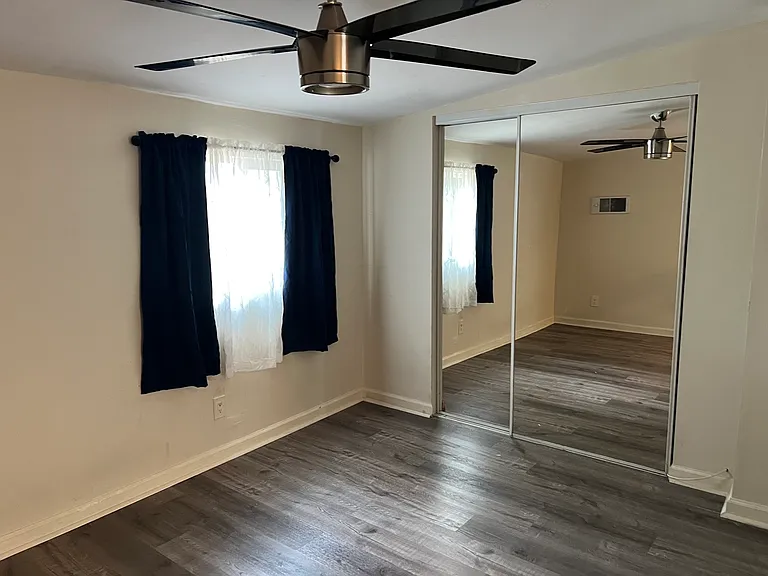 538 S Tulip St #538 — Photo 15