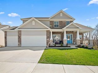 1270 Fienup Lake Dr, Chesterfield, MO 63005