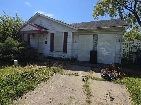 1453 Park Ln, Ford Heights, IL 60411