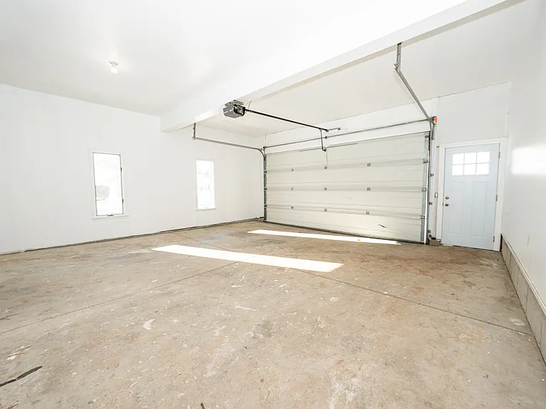 400 Tiburon Ln — Photo 19
