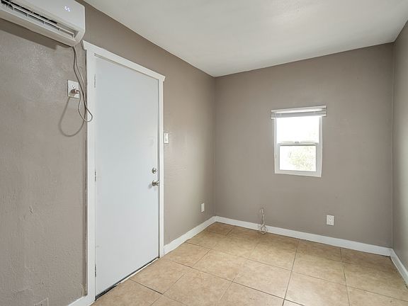 5th image of 416 W 9th St #1/2