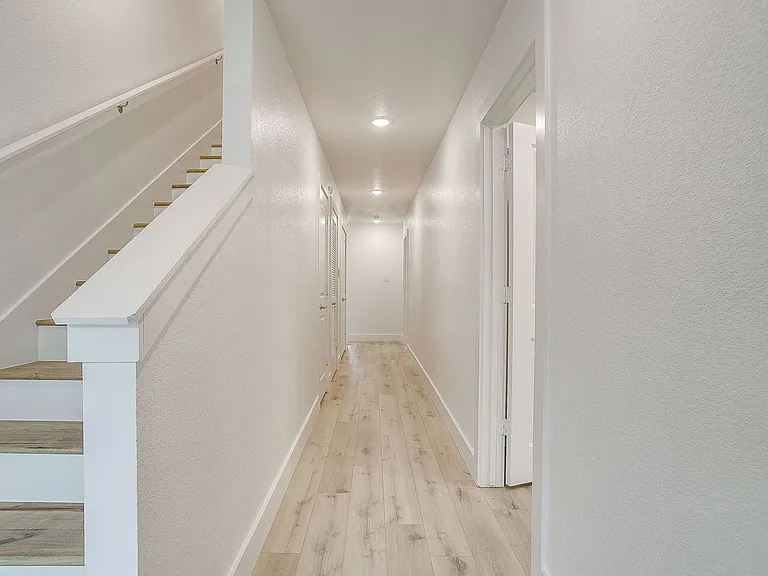 3214 Forest Park Blvd — Photo 40