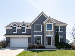 2094 McCormick Trl, Stevensville, MI 49127