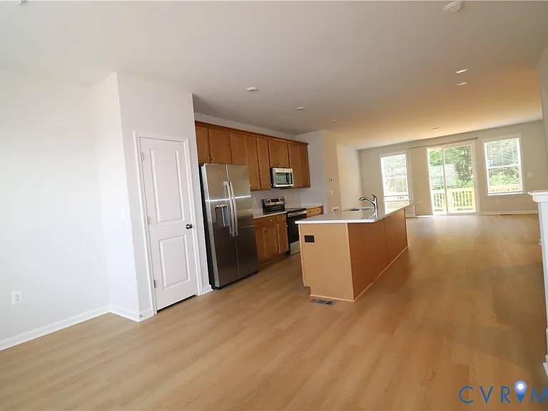 419 Burden Dr — Photo 31