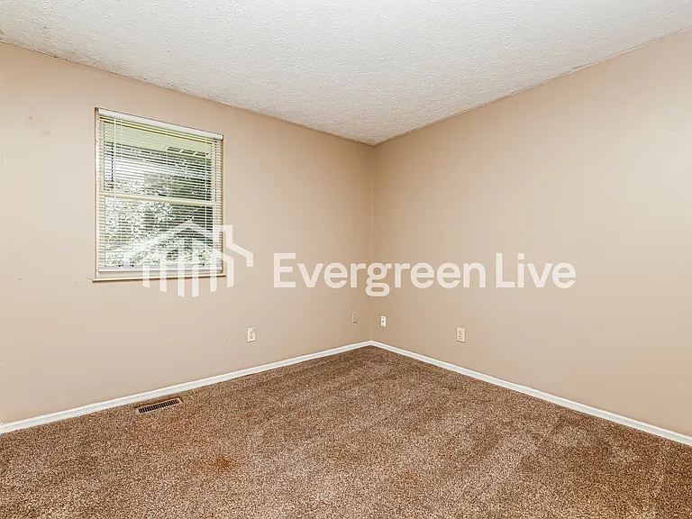 8199 Mount Charles Dr — Photo 13