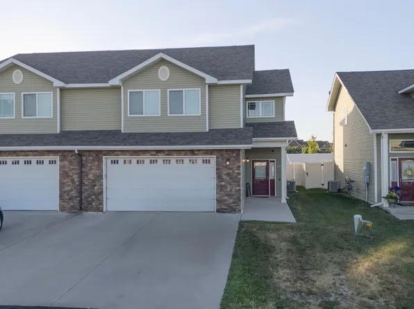2306 14th St NW, Minot, ND 58703