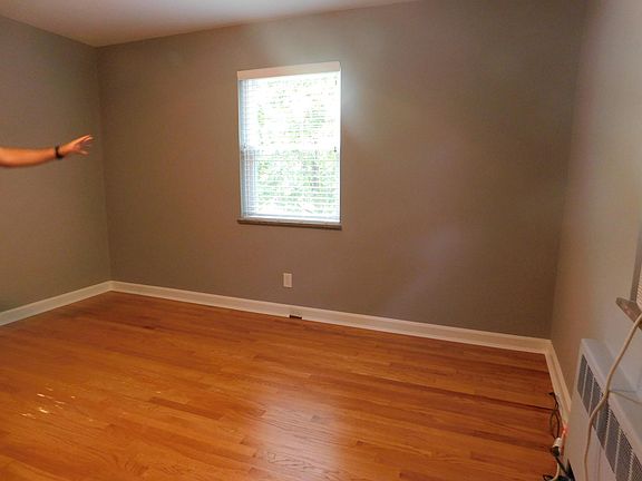 5th image of 7 Arcadia Ave APT 4
