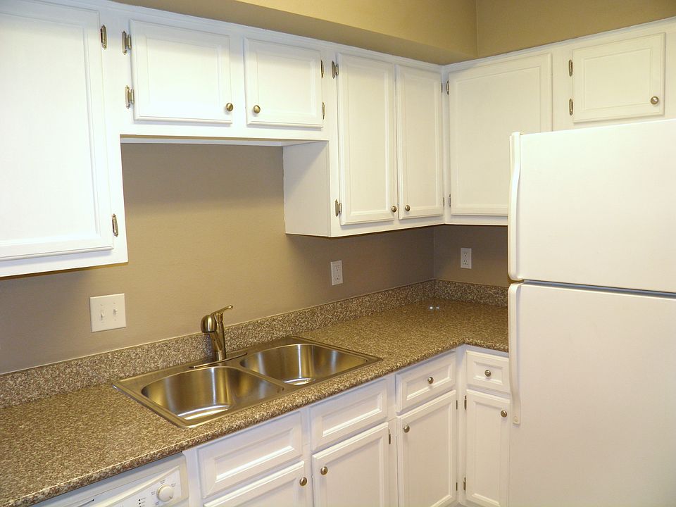 1st image of 18515 Egret Bay Blvd APT 912