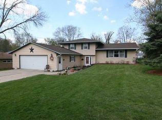 217 W 13th St S, Newton, IA 50208