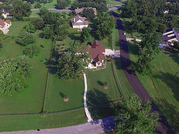 5th image of 31402 Blue Heron Ln
