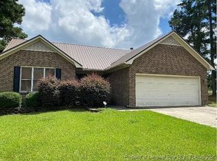 6893 Bone Creek Dr, Fayetteville, NC 28314