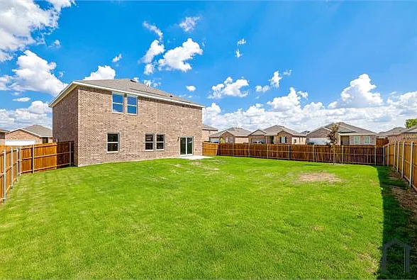 795 Yorkshire Dr — Photo 18