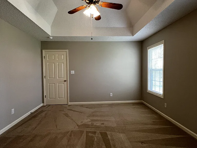 3427 Poplar Hl — Photo 42
