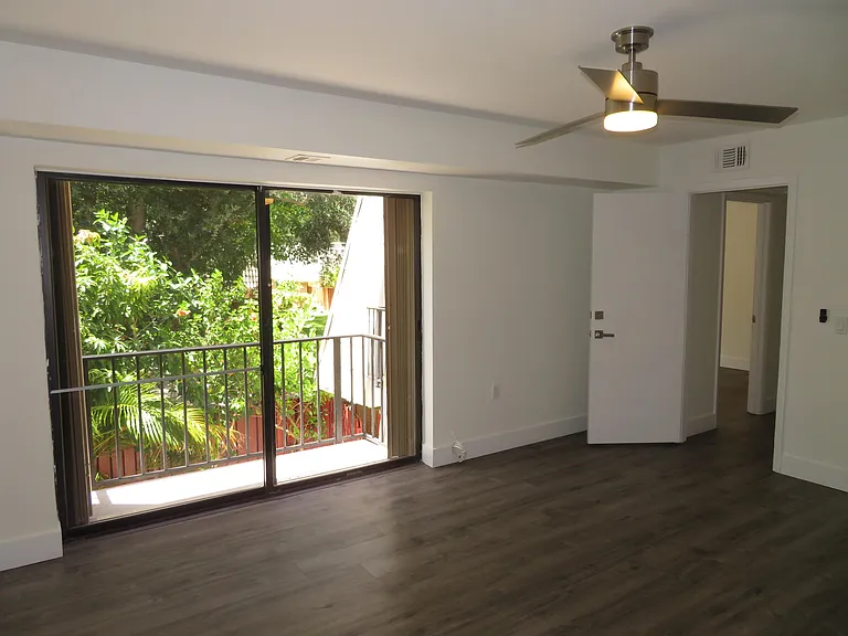 1700 Embassy Dr #708 — Photo 16