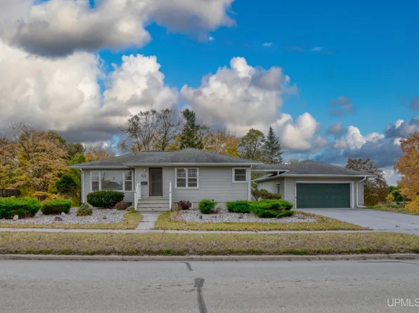 903 E 7th Ave, Norway, MI 49870