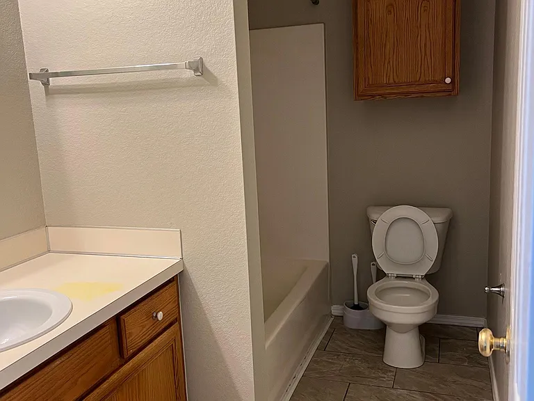 6119 S Madison Pl — Photo 10