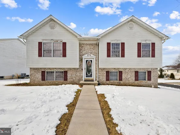 11 Yorktowne Ct, Littlestown, PA 17340