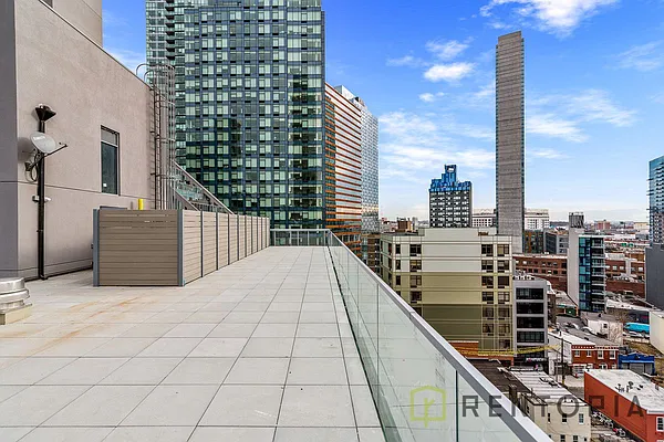 Rented by The KCI Group | media 143