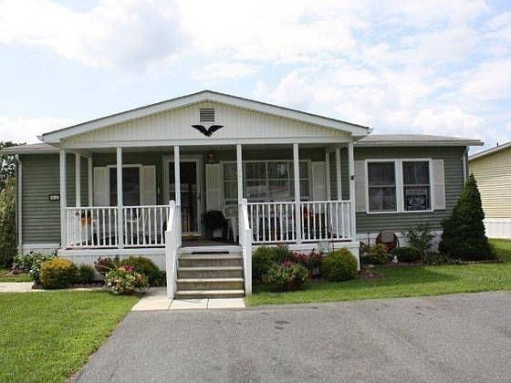 1st image of 94 Park Ln