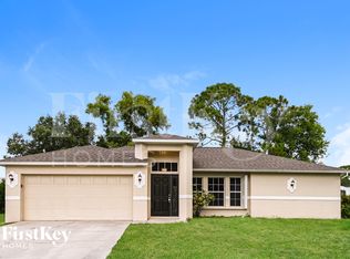 8097 Albatross Rd, Fort Myers, FL 33967