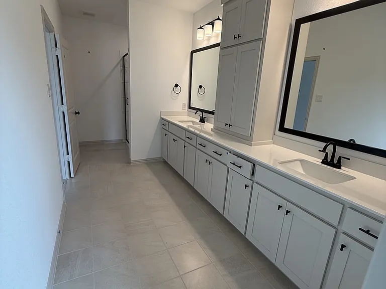 15832 Millwood Trl — Photo 9