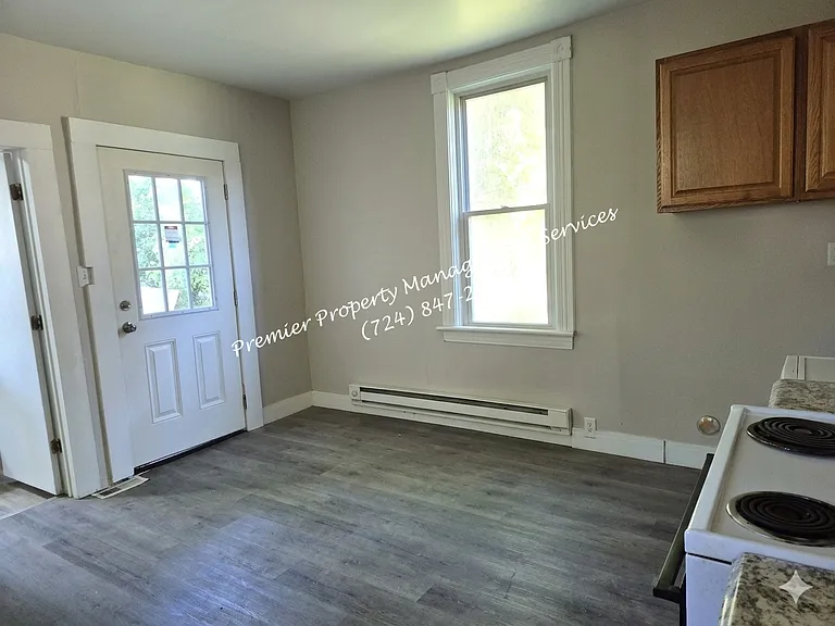 1521 4th Ave — Photo 15