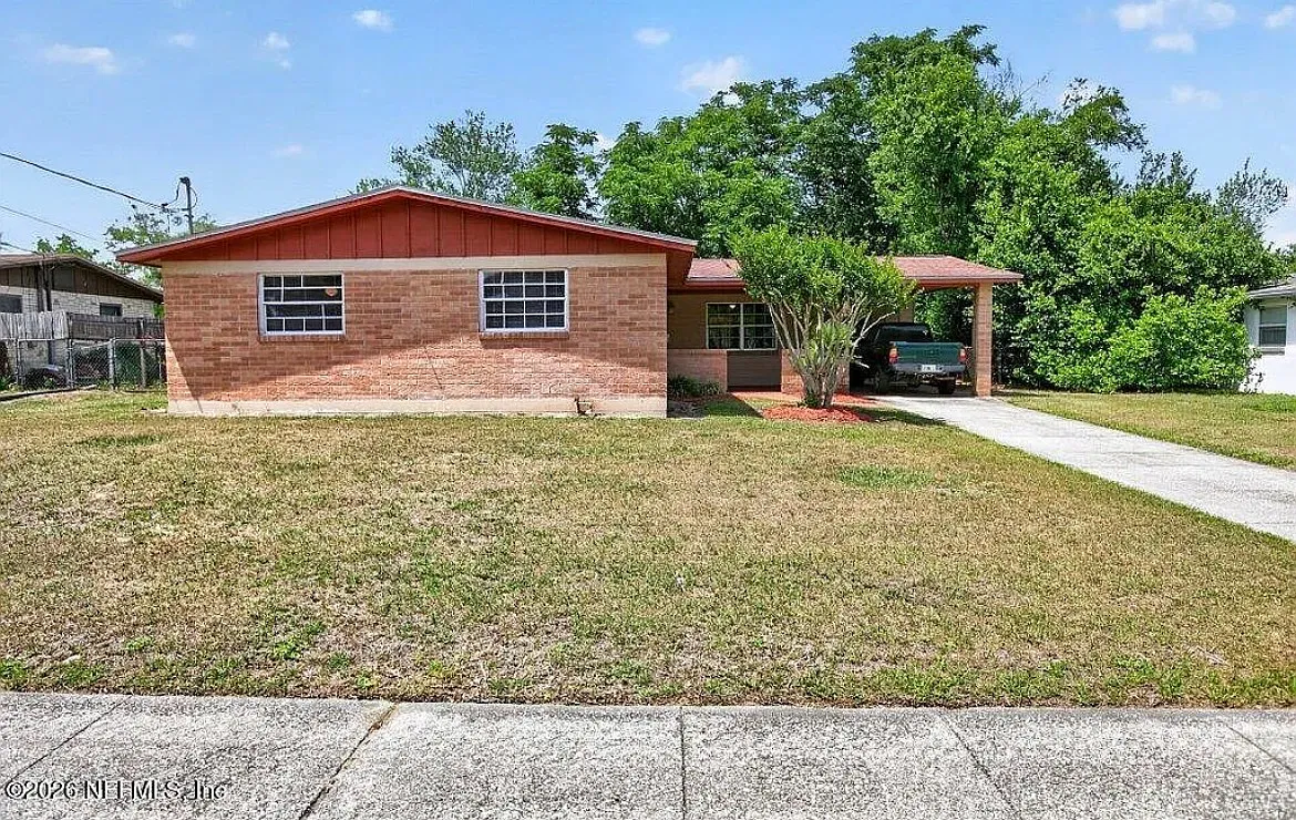 3 bed, 1390 sqft, $1,800 — Photo 4