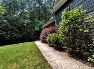 402 Riverbend Rd, Dawsonville, GA 30534