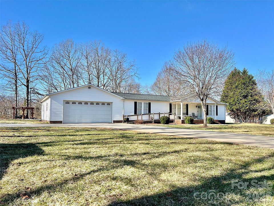 1st image of 214 Heritage Cir